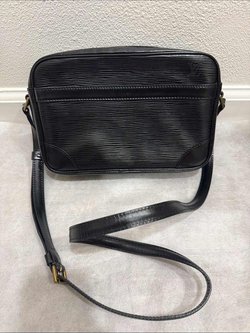 Louis Vuitton Trocadero Epi Noir Shoulder Bag